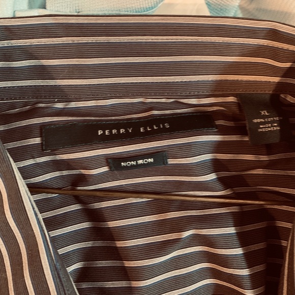 Perry Ellis button down - Picture 3 of 3